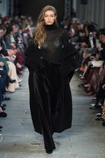 マックスマーラ 2017年秋冬コレクション - 北欧の刺激は真実への探求心をくすぐる｜写真42