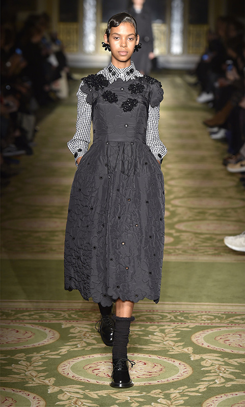 シモーネ ロシャ(SIMONE ROCHA) 2017-18年秋冬ウィメンズコレクション  - 写真13