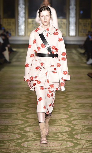 シモーネ ロシャ(SIMONE ROCHA) 2017-18年秋冬ウィメンズコレクション  - 写真24