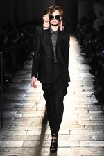 ボッテガ・ヴェネタ 2017-18年秋冬コレクション - 上質な装いの上ではエレガントな遊びを｜写真32