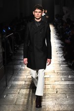 ボッテガ・ヴェネタ 2017-18年秋冬コレクション - 上質な装いの上ではエレガントな遊びを｜写真38