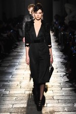 ボッテガ・ヴェネタ 2017-18年秋冬コレクション - 上質な装いの上ではエレガントな遊びを｜写真49