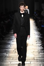 ボッテガ・ヴェネタ 2017-18年秋冬コレクション - 上質な装いの上ではエレガントな遊びを｜写真66