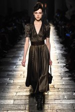 ボッテガ・ヴェネタ 2017-18年秋冬コレクション - 上質な装いの上ではエレガントな遊びを｜写真83