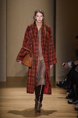 アニオナ(AGNONA) 2017-18年秋冬ウィメンズコレクション  - 写真2