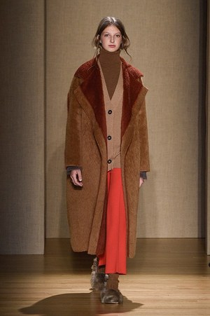 アニオナ(AGNONA) 2017-18年秋冬ウィメンズコレクション  - 写真4