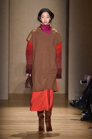 アニオナ(AGNONA) 2017-18年秋冬ウィメンズコレクション  - 写真17