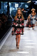 ドルチェ＆ガッバーナ 2017年秋冬ウィメンズコレクション - ファッションへの愛を全ての人に｜写真69