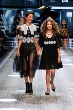 ドルチェ＆ガッバーナ 2017年秋冬ウィメンズコレクション - ファッションへの愛を全ての人に｜写真99