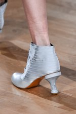 アンリアレイジ 2017年秋冬コレクション - 時間を重ね宿した記憶、削れば浮かび上がる洋服の可能性｜写真7