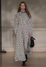 ヴァレンティノ 2017-18年秋冬コレクション - 運命的な出会いまでの道しるべ｜写真2