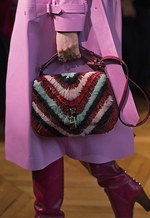 ヴァレンティノ 2017-18年秋冬コレクション - 運命的な出会いまでの道しるべ｜写真8