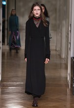 ヴァレンティノ 2017-18年秋冬コレクション - 運命的な出会いまでの道しるべ｜写真18
