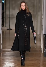 ヴァレンティノ 2017-18年秋冬コレクション - 運命的な出会いまでの道しるべ｜写真24