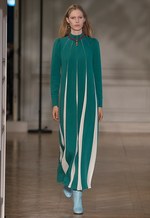 ヴァレンティノ 2017-18年秋冬コレクション - 運命的な出会いまでの道しるべ｜写真31