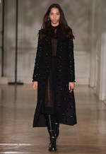 ヴァレンティノ 2017-18年秋冬コレクション - 運命的な出会いまでの道しるべ｜写真37