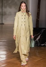 ヴァレンティノ 2017-18年秋冬コレクション - 運命的な出会いまでの道しるべ｜写真48