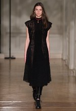 ヴァレンティノ 2017-18年秋冬コレクション - 運命的な出会いまでの道しるべ｜写真56