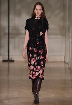 ヴァレンティノ 2017-18年秋冬コレクション - 運命的な出会いまでの道しるべ｜写真74