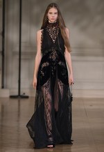 ヴァレンティノ 2017-18年秋冬コレクション - 運命的な出会いまでの道しるべ｜写真78