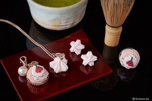 w300_Q-pot_sakura_2.jpg