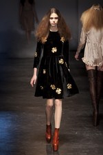 Diptrics Incがサンプルセールを開催、カレンウォーカー、ピーター イェンセン、ビーポジティブなど｜写真2