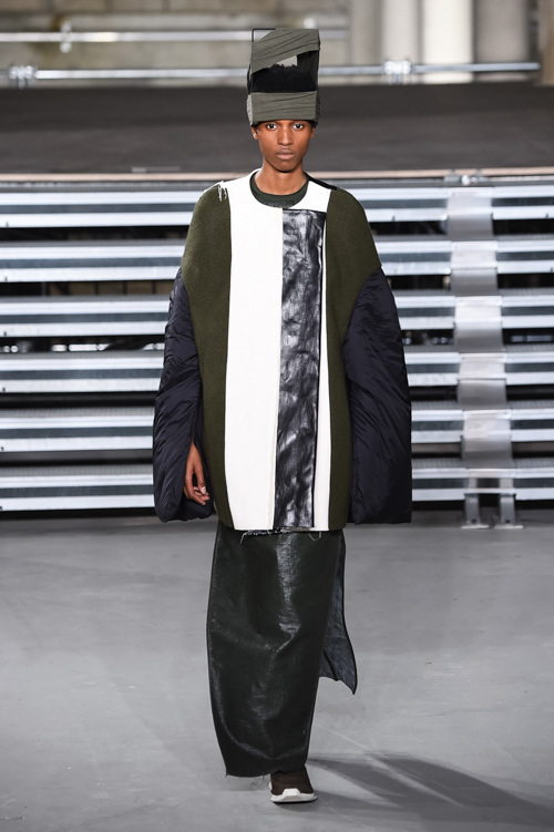 リック・オウエンス(Rick Owens) 2017-18年秋冬ウィメンズコレクション シルエット - 写真32