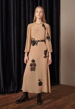 レッド ヴァレンティノ17年秋冬コレクション - 素朴なアーミッシュの装いに現代的ゴシックの一捻りを｜写真25