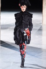 ヨウジヤマモト 2017-18年秋冬コレクション - ボリュームと凹凸で生まれる意志とキャラクター｜写真26