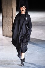 ヨウジヤマモト 2017-18年秋冬コレクション - ボリュームと凹凸で生まれる意志とキャラクター｜写真47
