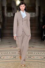 ステラ マッカートニー 2017年冬コレクション - 馬に乗って追い求める、ステラクラシックの探求へ｜写真2