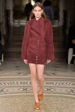 ステラ マッカートニー 2017年冬コレクション - 馬に乗って追い求める、ステラクラシックの探求へ｜写真24