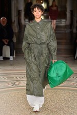 ステラ マッカートニー 2017年冬コレクション - 馬に乗って追い求める、ステラクラシックの探求へ｜写真31