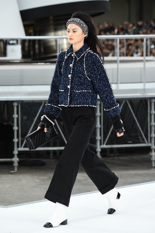 シャネル(CHANEL) 2017-18年秋冬ウィメンズコレクション シルエット - 写真88