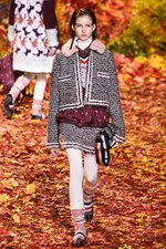 モンクレール ガム・ルージュ 2017年秋冬コレクション - 知的に楽しむ秋のトレッキング｜写真5