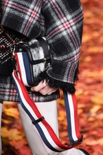 モンクレール ガム・ルージュ 2017年秋冬コレクション - 知的に楽しむ秋のトレッキング｜写真8