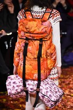 モンクレール ガム・ルージュ 2017年秋冬コレクション - 知的に楽しむ秋のトレッキング｜写真14