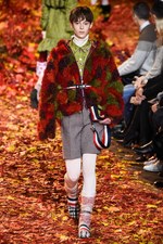 モンクレール ガム・ルージュ 2017年秋冬コレクション - 知的に楽しむ秋のトレッキング｜写真25