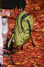 モンクレール ガム・ルージュ 2017年秋冬コレクション - 知的に楽しむ秋のトレッキング｜写真28