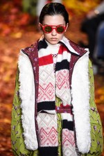 モンクレール ガム・ルージュ 2017年秋冬コレクション - 知的に楽しむ秋のトレッキング｜写真30