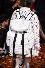 モンクレール ガム・ルージュ 2017年秋冬コレクション - 知的に楽しむ秋のトレッキング｜写真40