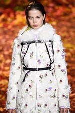 モンクレール ガム・ルージュ 2017年秋冬コレクション - 知的に楽しむ秋のトレッキング｜写真72