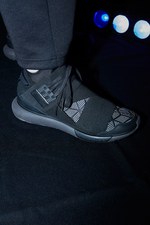 ワイスリー(Y-3) QASA｜写真5
