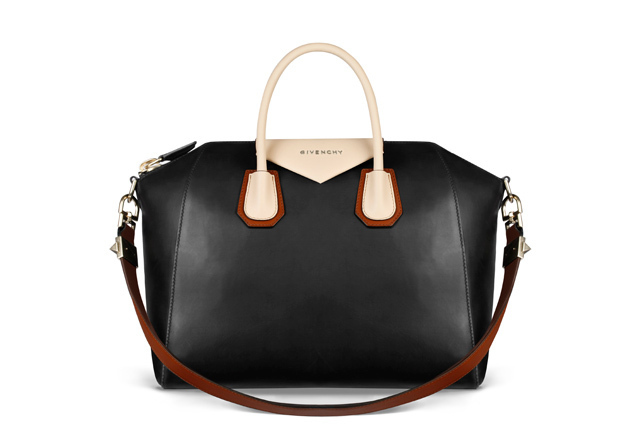 春のスタイルをランクアップさせる、Givenchy by Riccardo Tisciの人気のバッグコレクションが新色で登場｜写真4