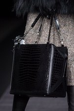 タエ アシダ 2017-18年秋冬コレクション - 輝く星々を多彩な素材に映して｜写真17