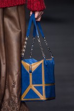 タエ アシダ 2017-18年秋冬コレクション - 輝く星々を多彩な素材に映して｜写真26