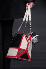 タエ アシダ 2017-18年秋冬コレクション - 輝く星々を多彩な素材に映して｜写真41