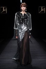 タエ アシダ 2017-18年秋冬コレクション - 輝く星々を多彩な素材に映して｜写真74