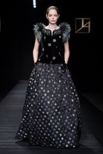 タエ アシダ 2017-18年秋冬コレクション - 輝く星々を多彩な素材に映して｜写真79