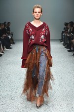 ファイブノット 2017-18年秋冬コレクション - 旅の思い出を豊かなファブリックに溶け込ませて｜写真1